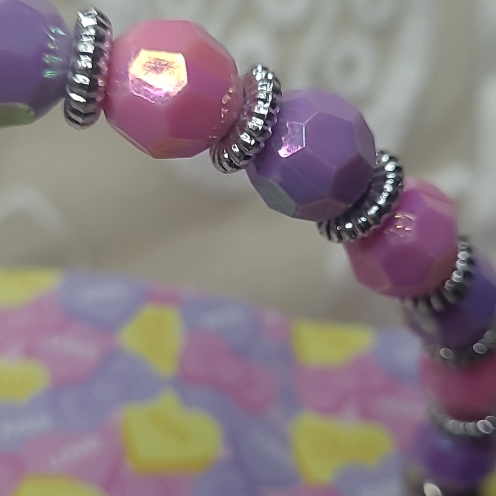 Hello Kitty Pink and Purple Heart Tin Purse (2011) - Picture 8 of 11